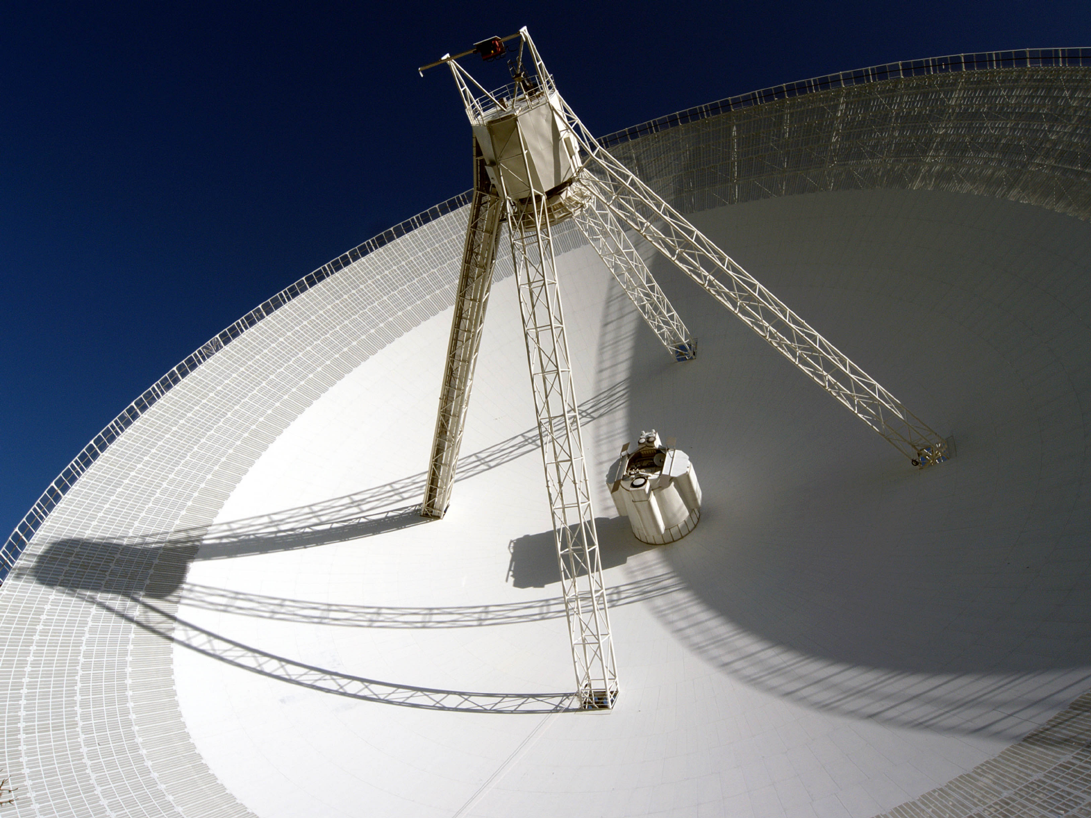 information_for_astronomers:user_guide:dish.png